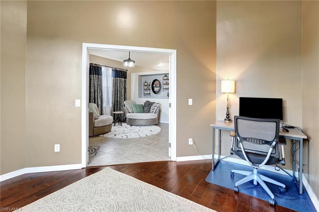 1741 Emerald Cove CIR, CAPE CORAL FL 33991-12