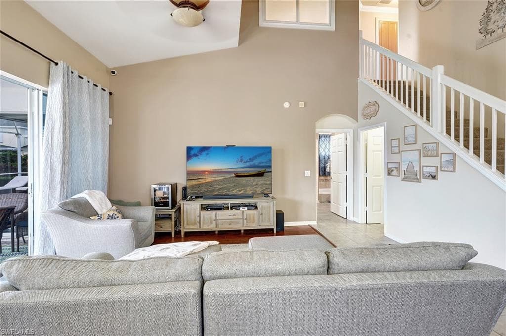 1741 Emerald Cove CIR, CAPE CORAL FL 33991-24