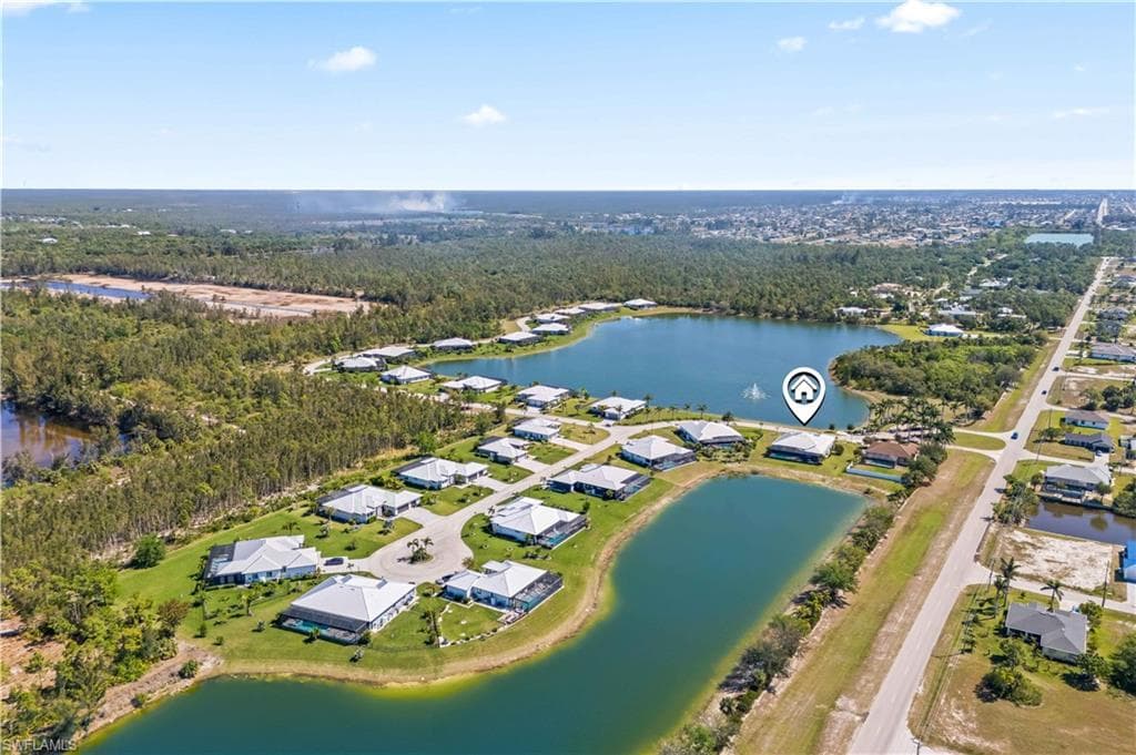 2410 Kismet Lakes LN, CAPE CORAL FL 33993-43