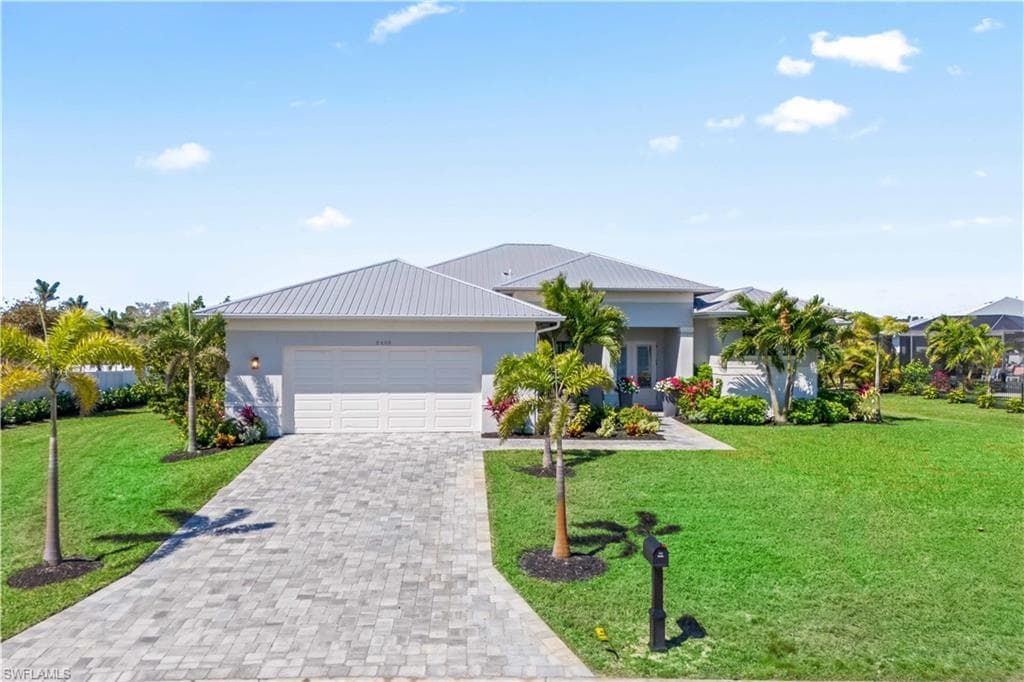 2410 Kismet Lakes LN, CAPE CORAL FL 33993-4