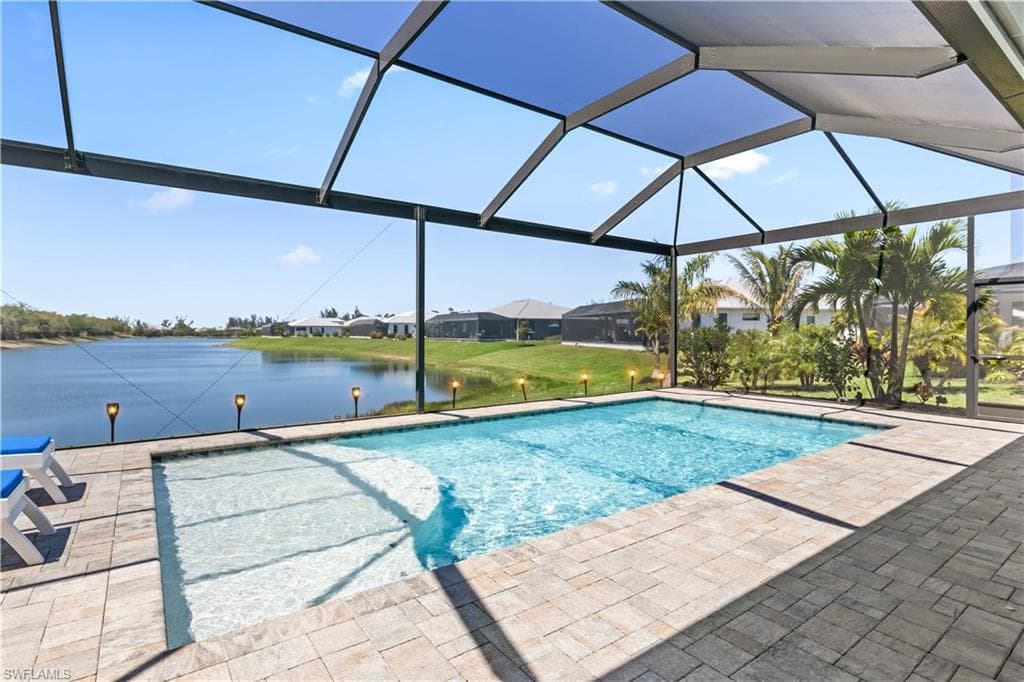 2410 Kismet Lakes LN, CAPE CORAL FL 33993-34