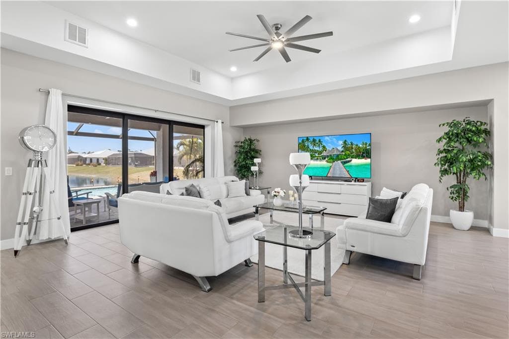 2410 Kismet Lakes LN, CAPE CORAL FL 33993-7