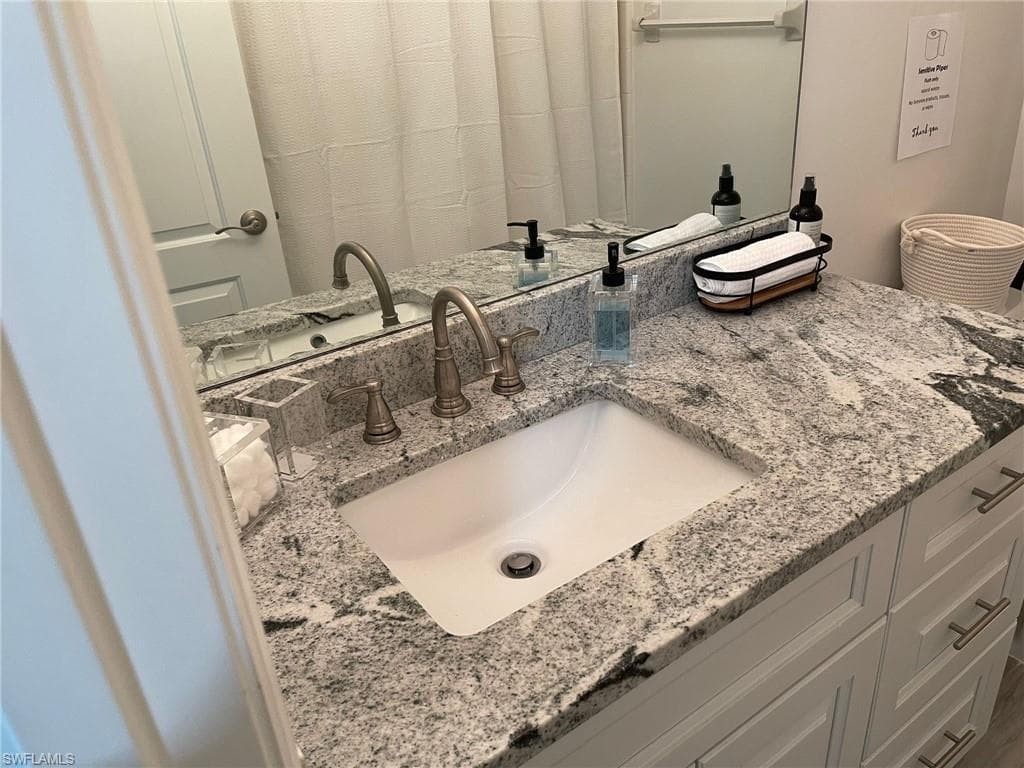 136 Harrison RD # 3, NAPLES FL 34112-14