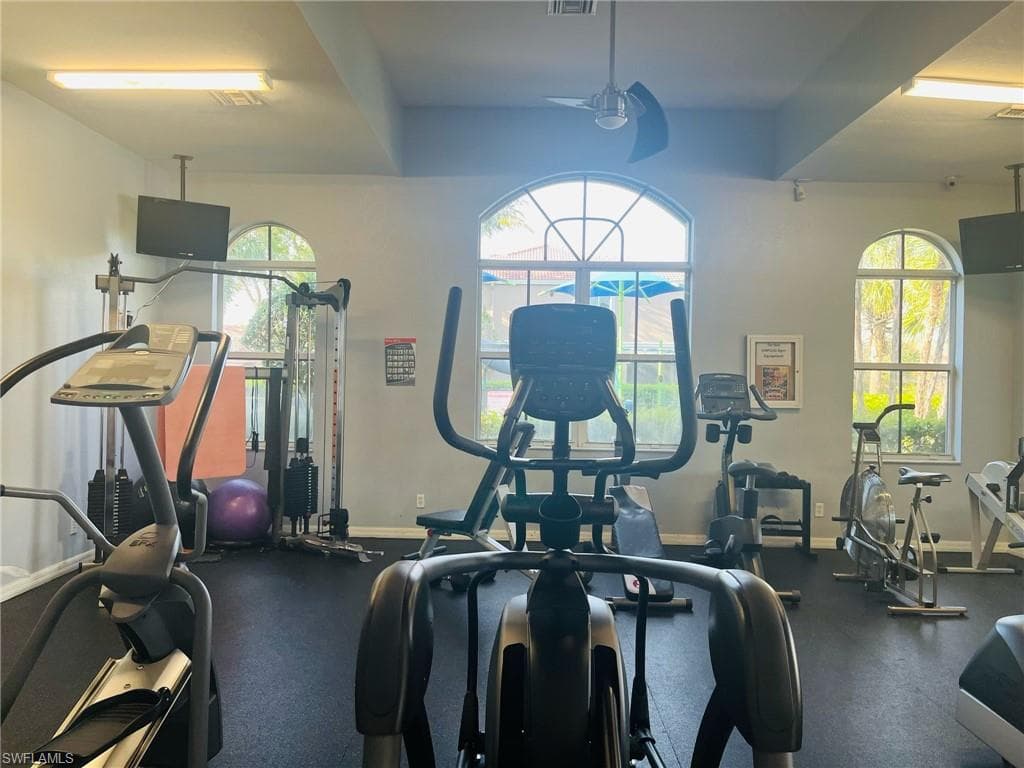 9620 Roundstone CIR, FORT MYERS FL 33967-21