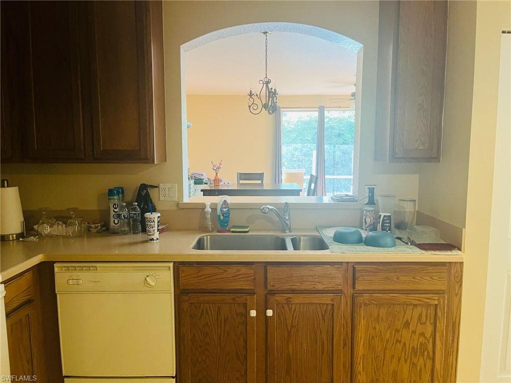 9620 Roundstone CIR, FORT MYERS FL 33967-13