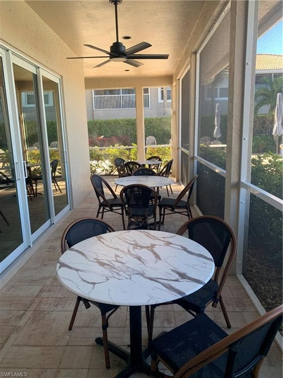 306 Emerald Bay CIR # J5, NAPLES FL 34110-3