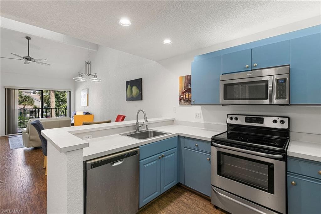 55 Emerald Woods DR C4-9
