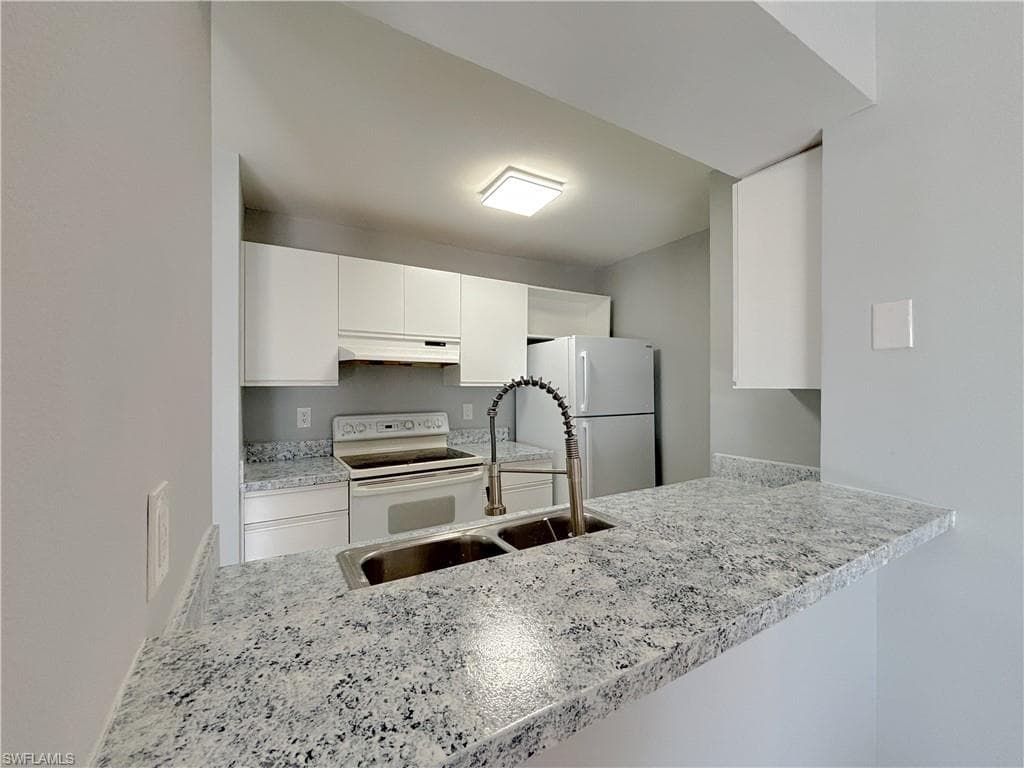 150 Santa Clara DR # 150, NAPLES FL 34104-8