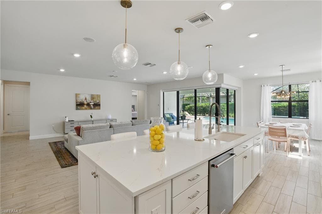 12905 Hadley CT-4