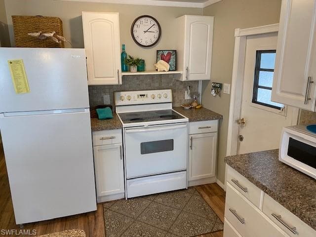 2738 Indianwood DR, NORTH FORT MYERS FL 33917-23