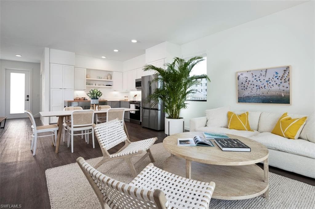 9161 Flying Eagle Drive, FORT MYERS FL 33905-2