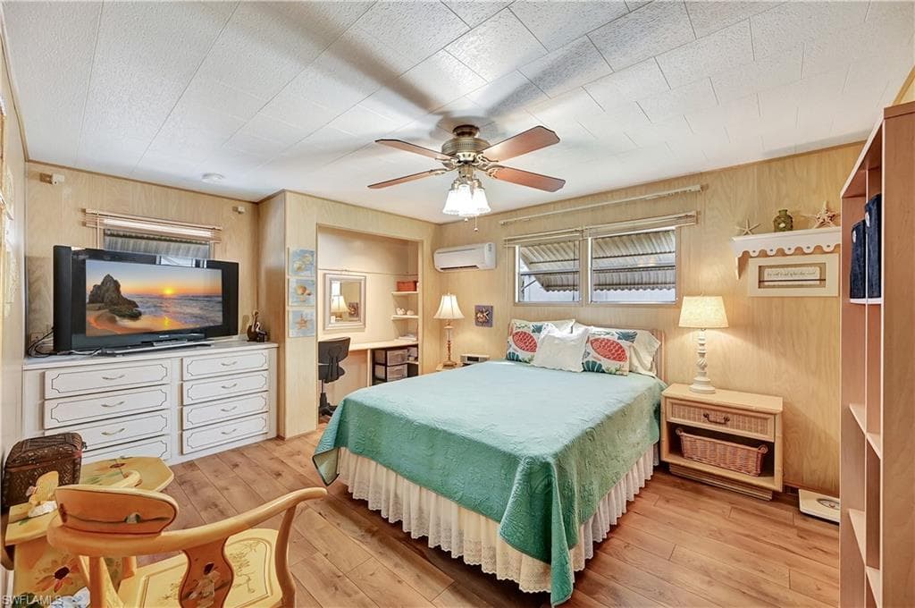 114 Enchanting BLVD, NAPLES FL 34112-14