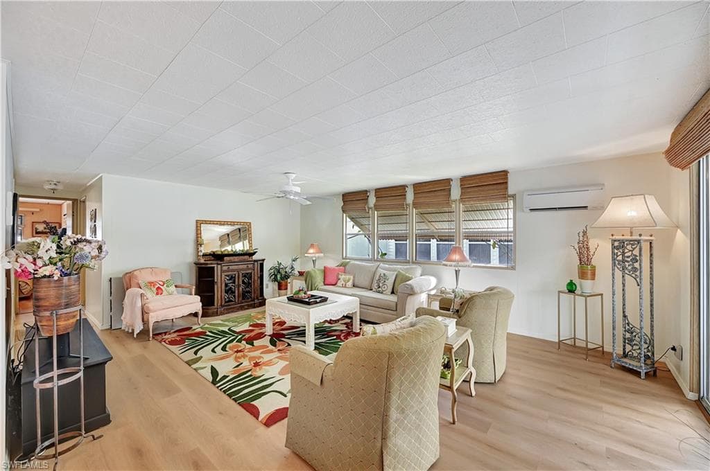 114 Enchanting BLVD, NAPLES FL 34112-3