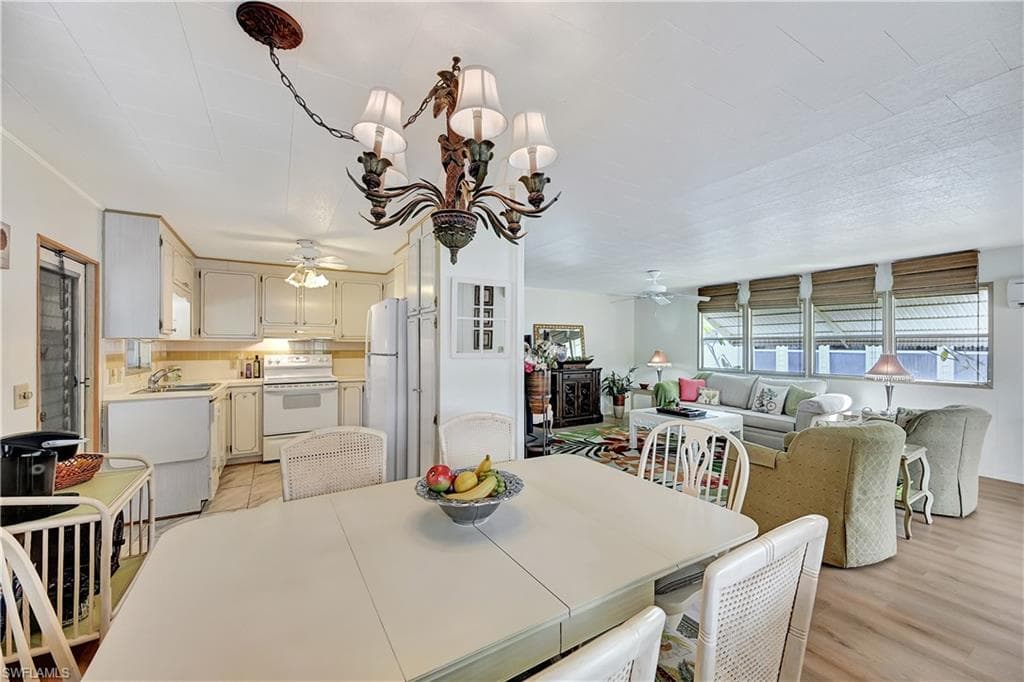 114 Enchanting BLVD, NAPLES FL 34112-7