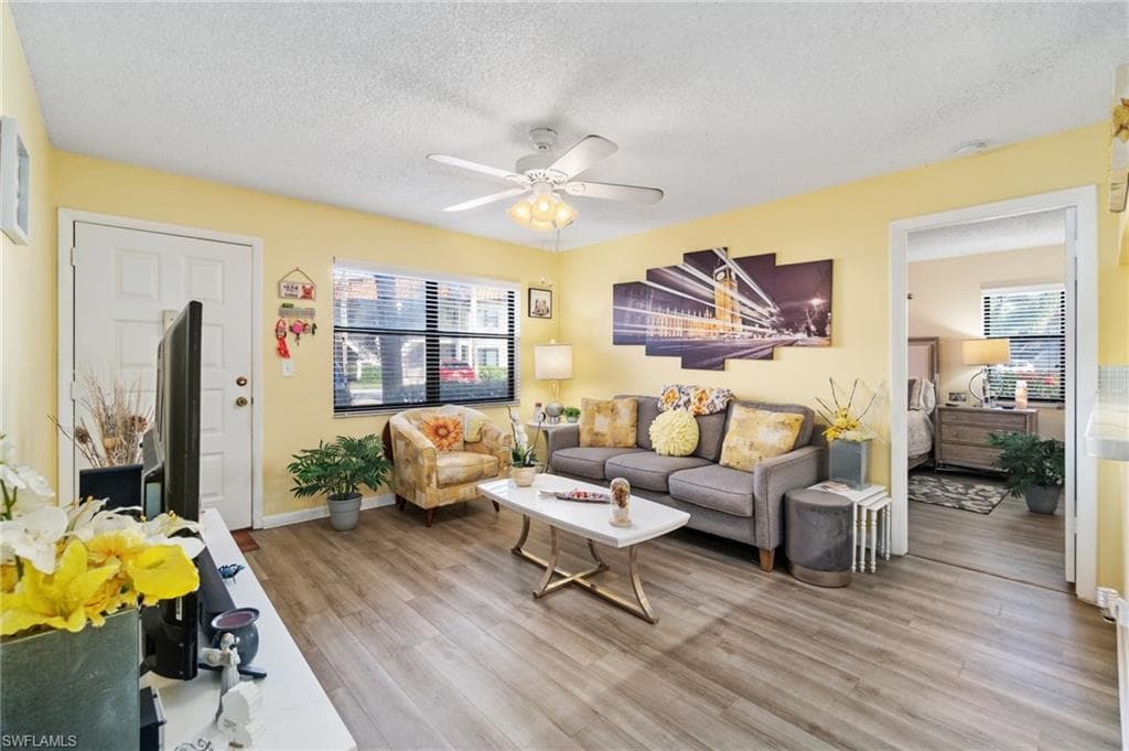 4363 27th CT SW # 103, NAPLES FL 34116-5