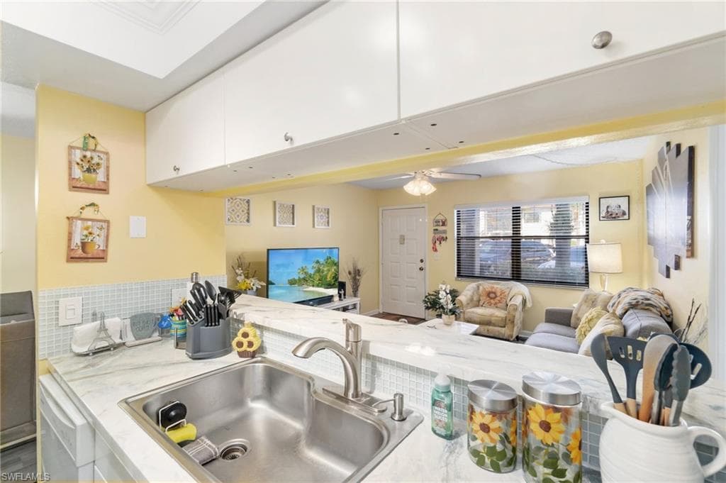 4363 27th CT SW # 103, NAPLES FL 34116-8