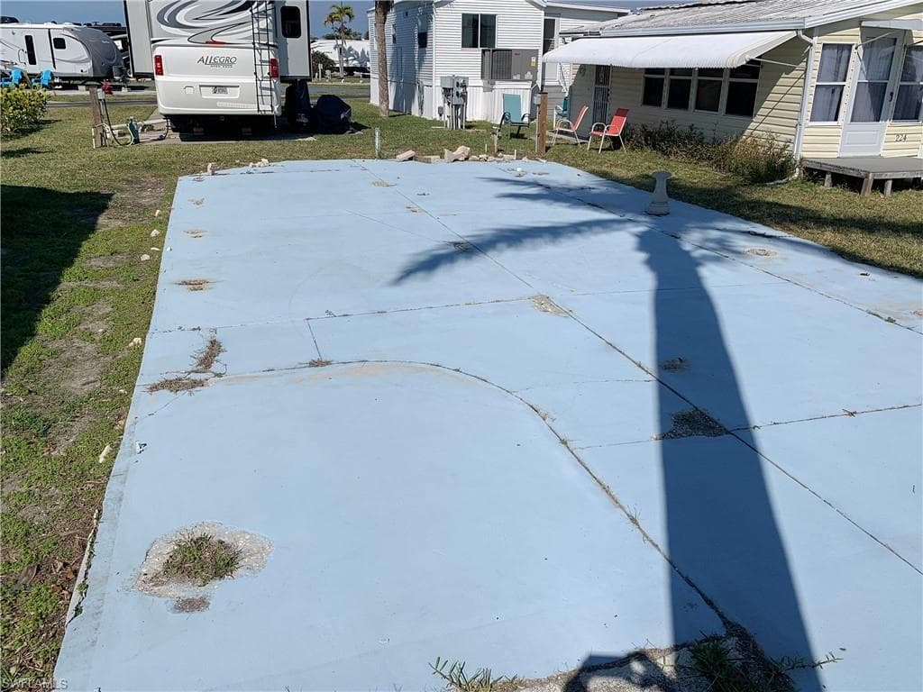 19681 Summerlin #225J RD, FORT MYERS FL 33908-2