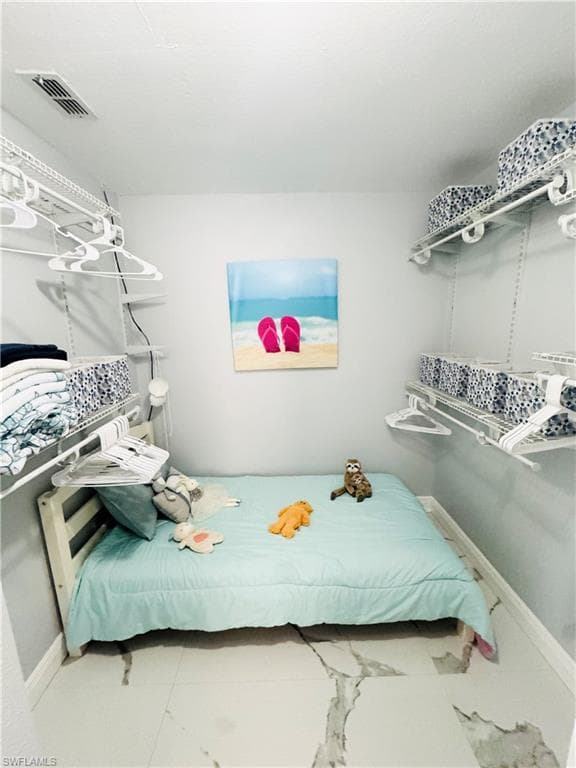 1221 Granada BLVD, NAPLES FL 34103-8