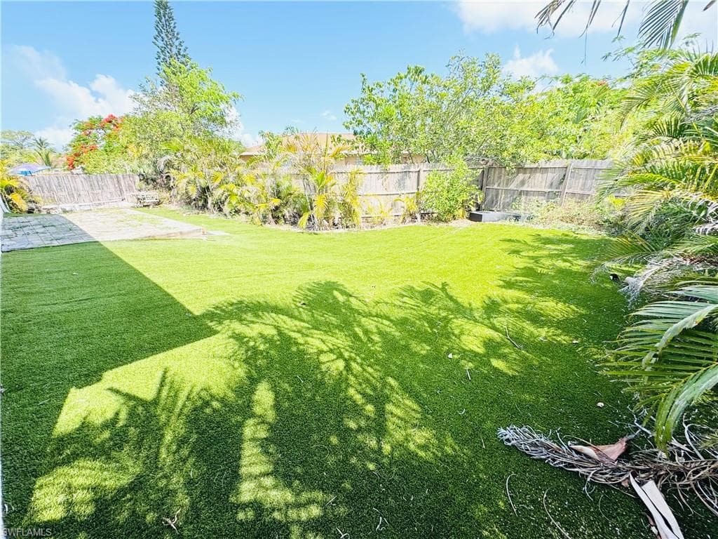 1221 Granada BLVD, NAPLES FL 34103-13