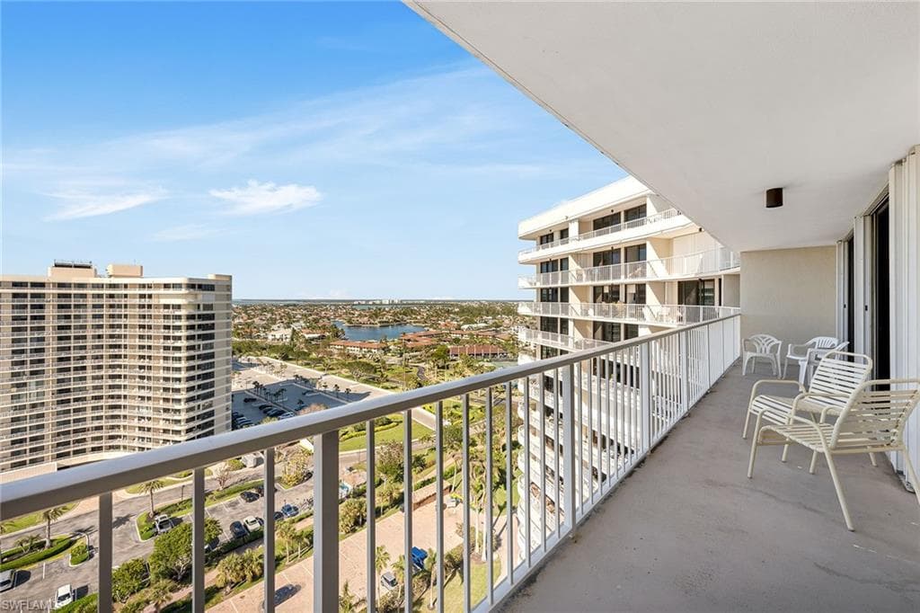 320 Seaview CT # 1810, MARCO ISLAND FL 34145-21