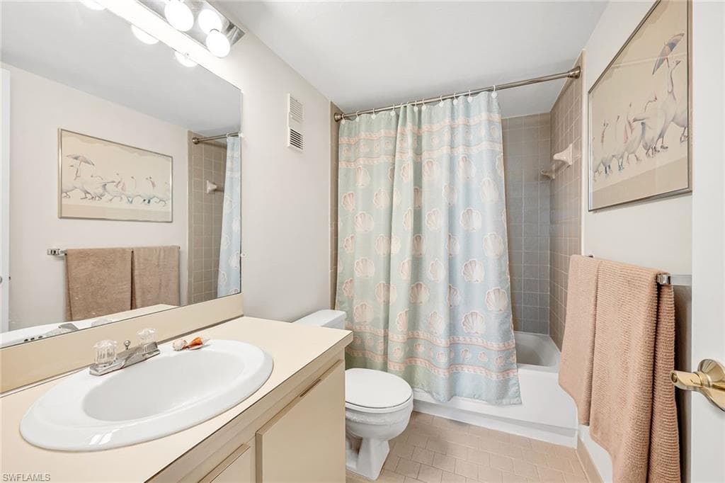 320 Seaview CT # 1810, MARCO ISLAND FL 34145-19