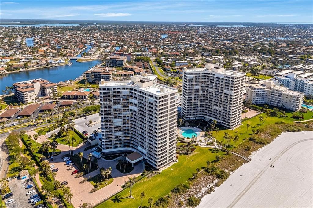 320 Seaview CT # 1810, MARCO ISLAND FL 34145-36