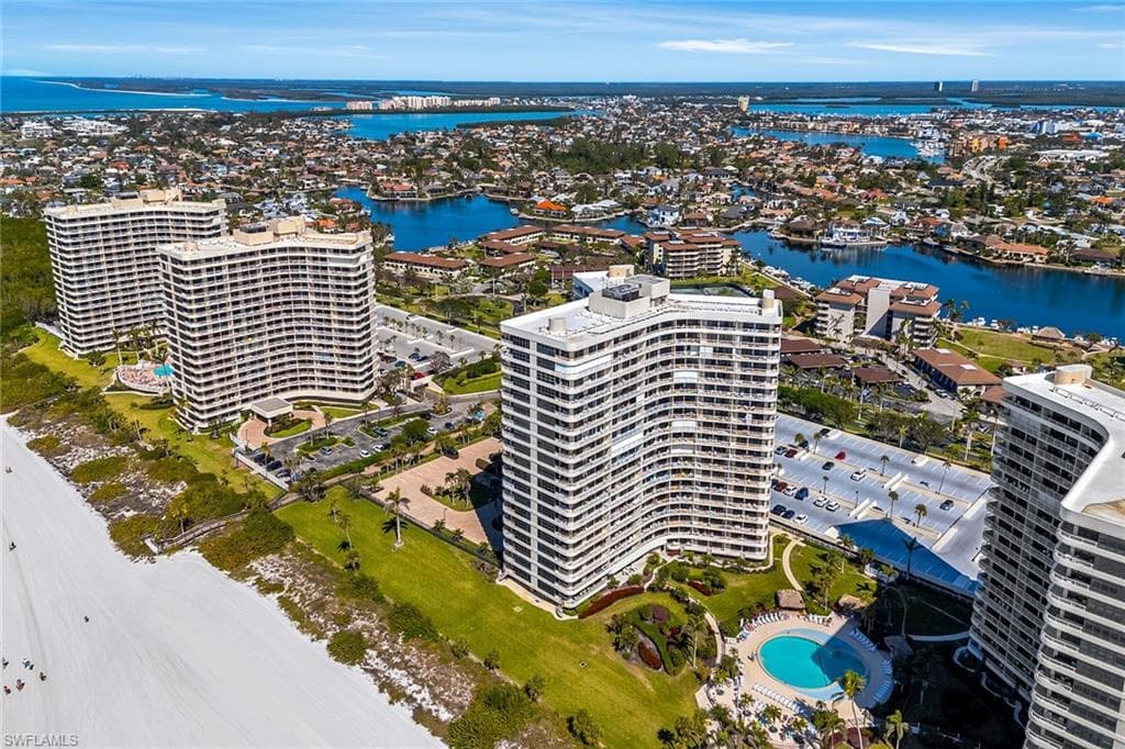 320 Seaview CT # 1810, MARCO ISLAND FL 34145-39