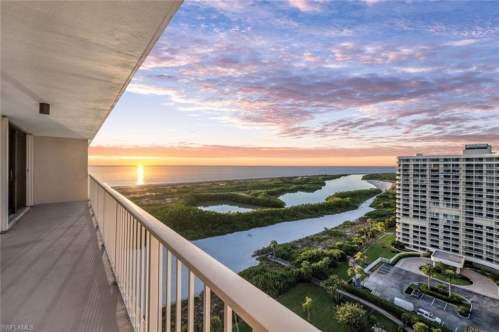 320 Seaview CT # 1810, MARCO ISLAND FL 34145-20