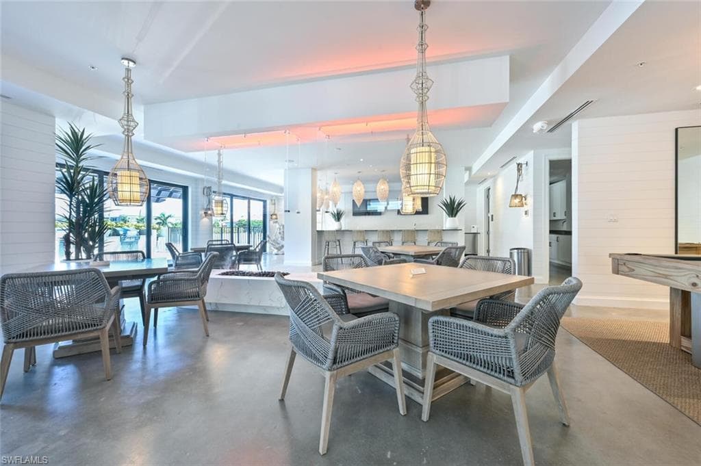 1111 Central AVE # 511, NAPLES FL 34102-42