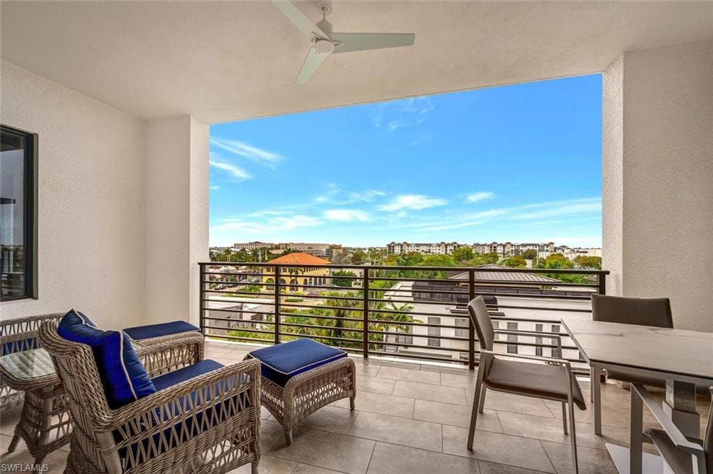 1111 Central AVE # 511, NAPLES FL 34102-31