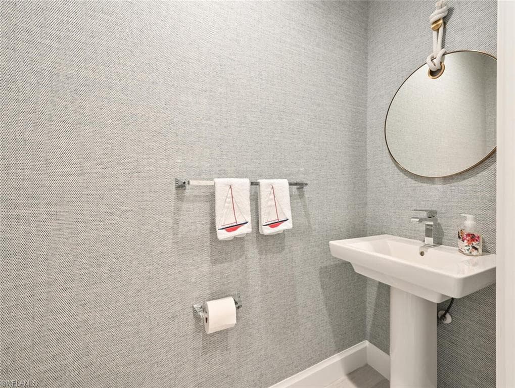 1111 Central AVE # 511, NAPLES FL 34102-18