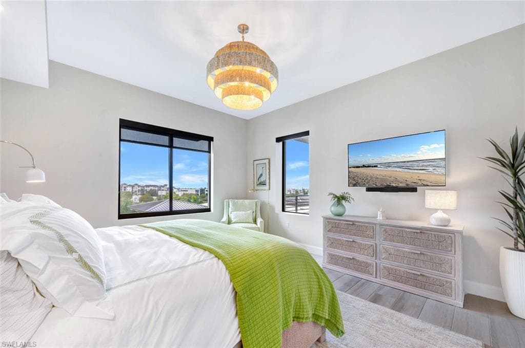 1111 Central AVE # 511, NAPLES FL 34102-20