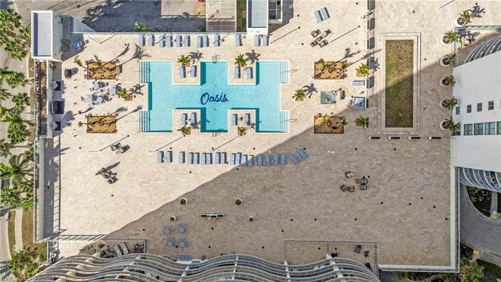 3000 Oasis Grand BLVD 2203-22
