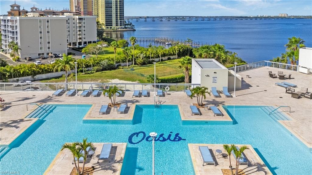 3000 Oasis Grand BLVD 2203-1