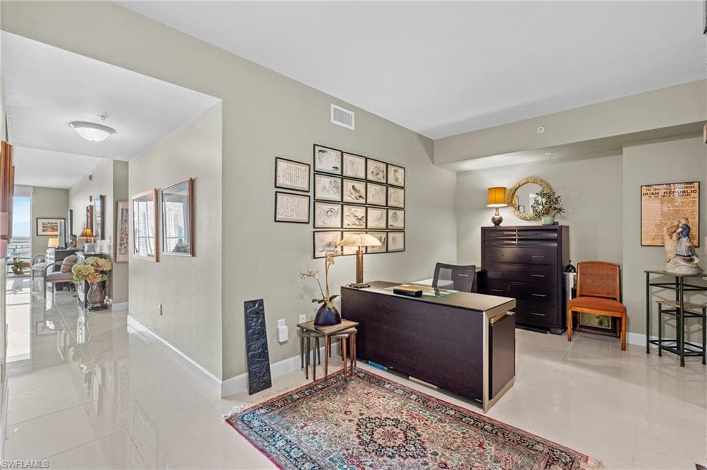 3000 Oasis Grand BLVD 2203-5