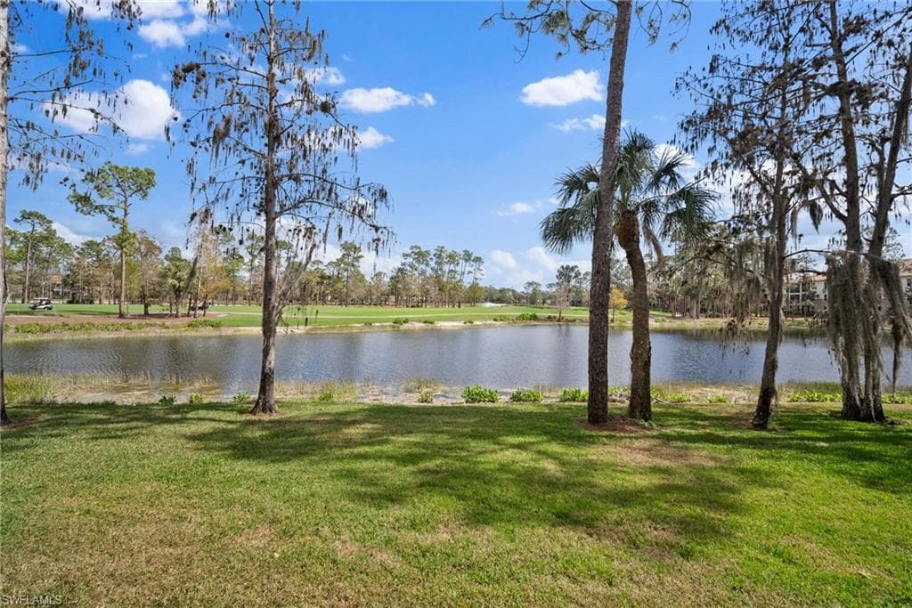 8247 Parkstone PL # 103, NAPLES FL 34120-23