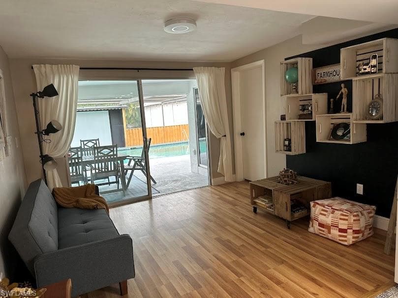 160 4th ST, NAPLES FL 34113-15