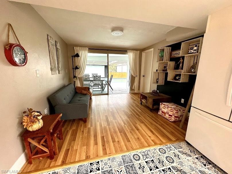 160 4th ST, NAPLES FL 34113-14