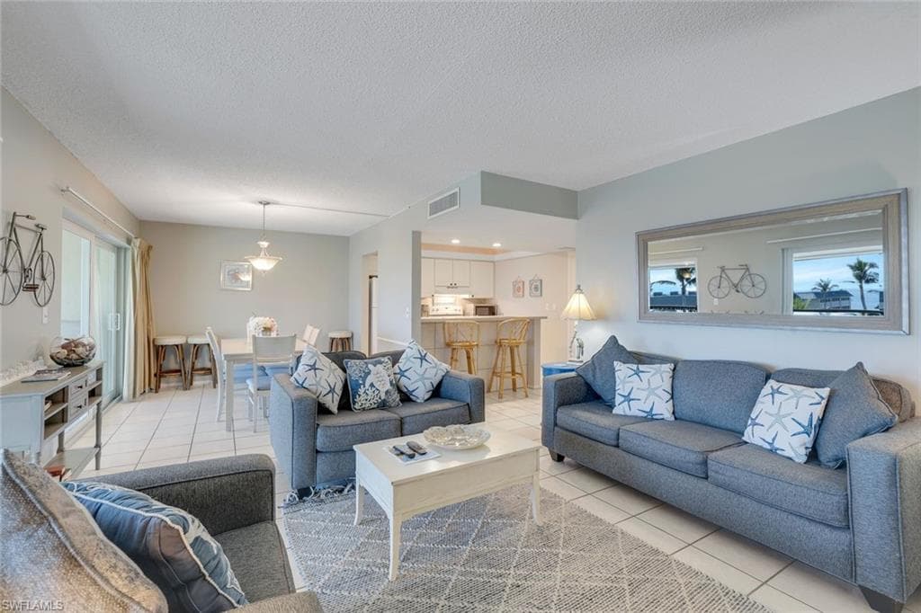 1246 Fulgur ST # 112, SANIBEL FL 33957-6