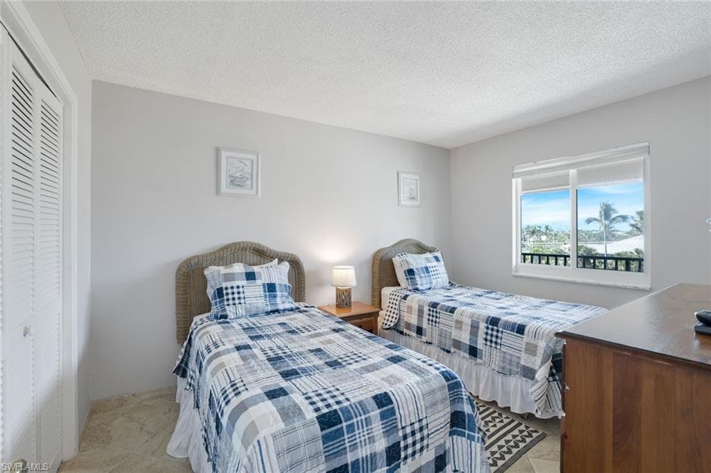 1246 Fulgur ST # 112, SANIBEL FL 33957-20