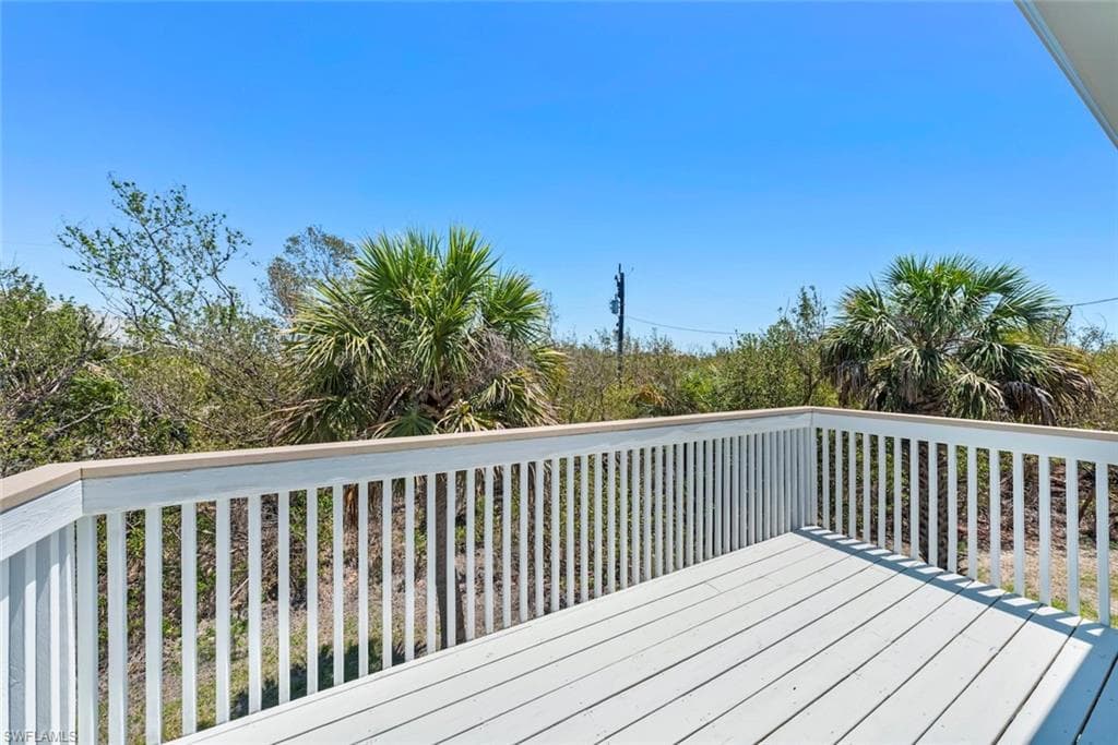490 Marian RD, SANIBEL FL 33957-24