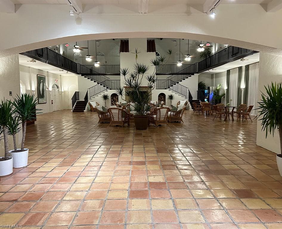 25000 Tamiami TRL E # F276, NAPLES FL 34114-2