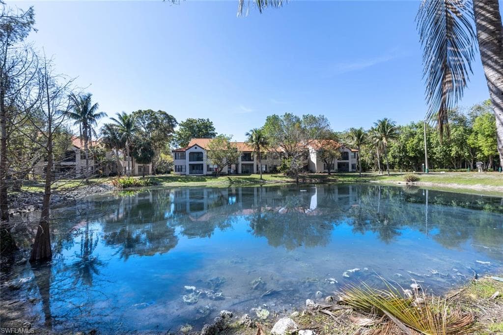2190 Arbour Walk CIR # 2221, NAPLES FL 34109-21