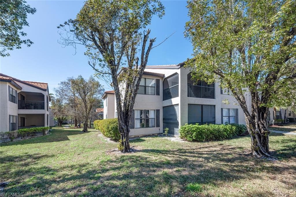 2190 Arbour Walk CIR # 2221, NAPLES FL 34109-20