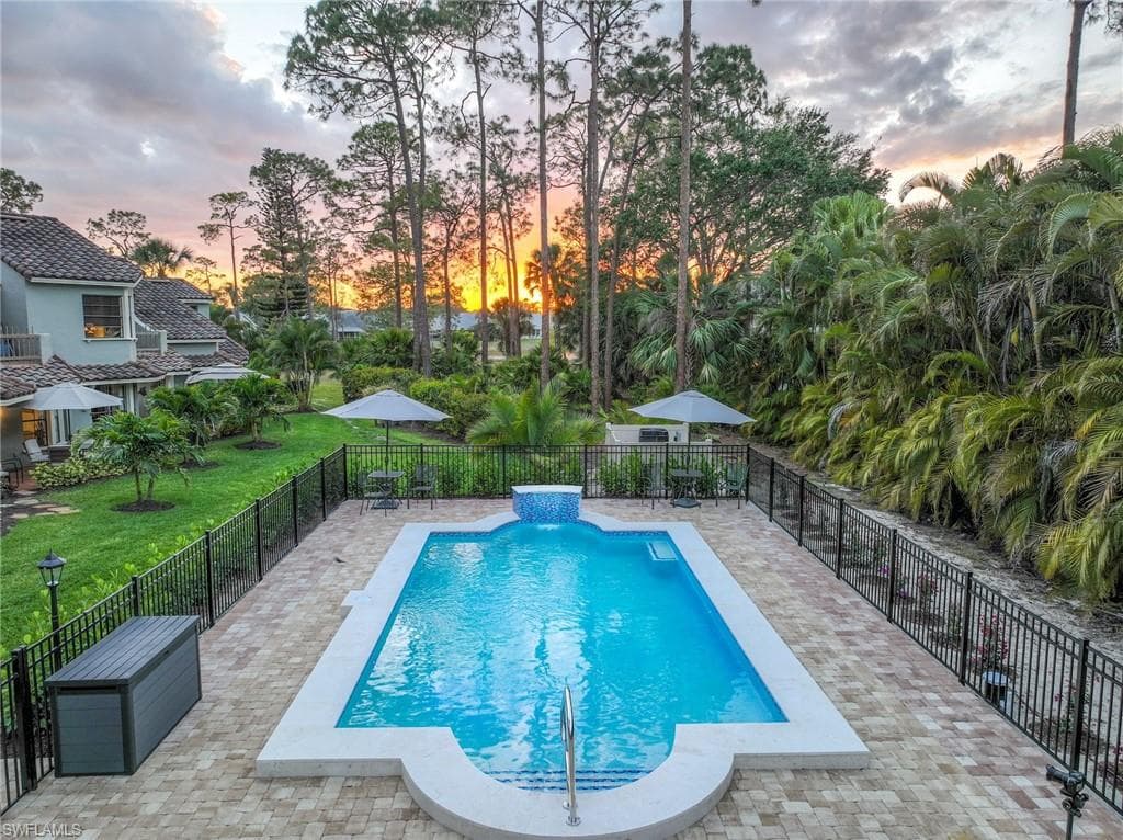 2708 Santa Cruz BLVD, NAPLES FL 34112-12