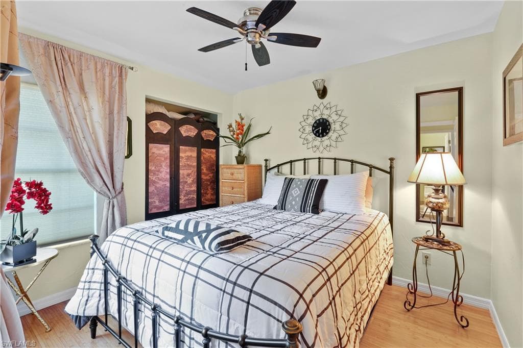 2708 Santa Cruz BLVD, NAPLES FL 34112-24