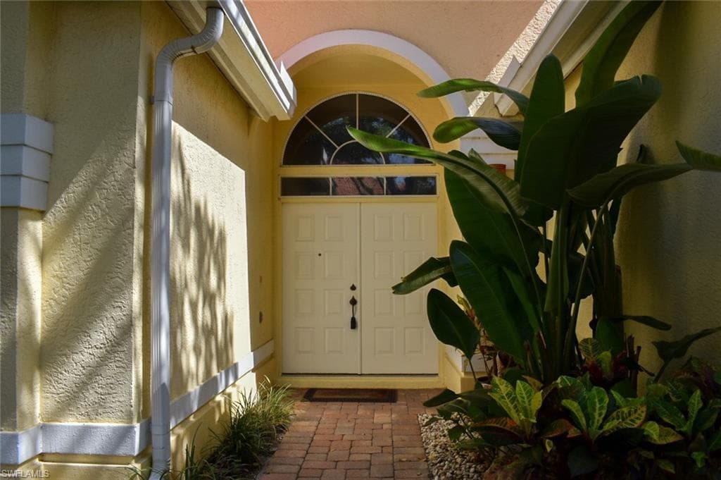 15218 Storrington PL # M100, NAPLES FL 34110-22