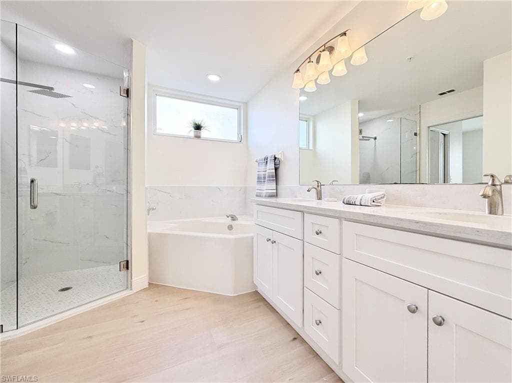 8605 Naples Heritage DR # 216, NAPLES FL 34112-8