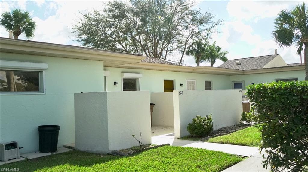 626 Joel BLVD, LEHIGH ACRES FL 33936-2