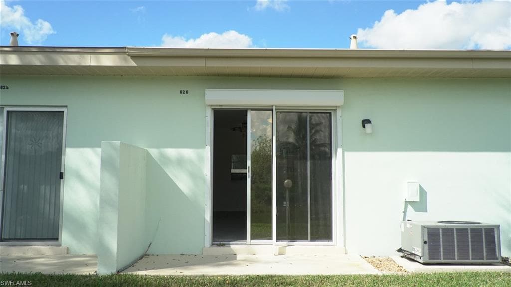 626 Joel BLVD, LEHIGH ACRES FL 33936-10